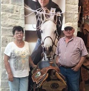 Meet your Posher, Joyce